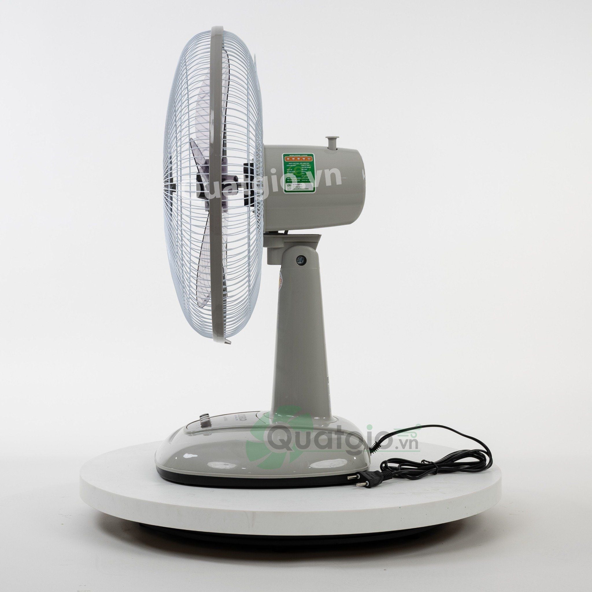 Quạt bàn Senko B1616 47W - Nút nhấn