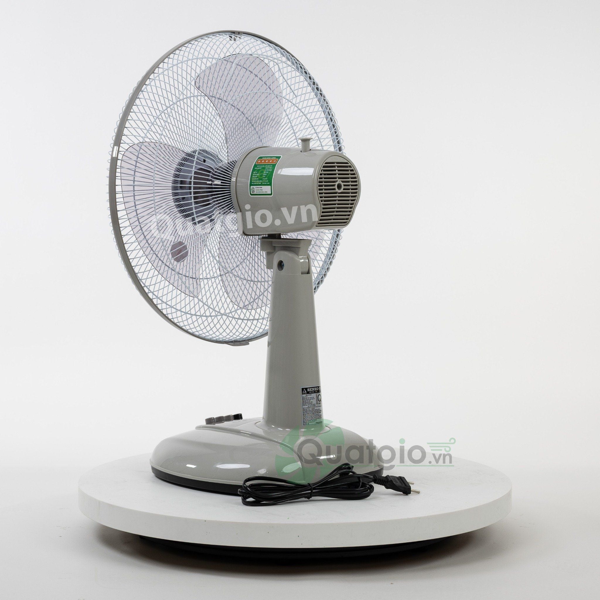 Quạt bàn Senko B1616 47W - Nút nhấn