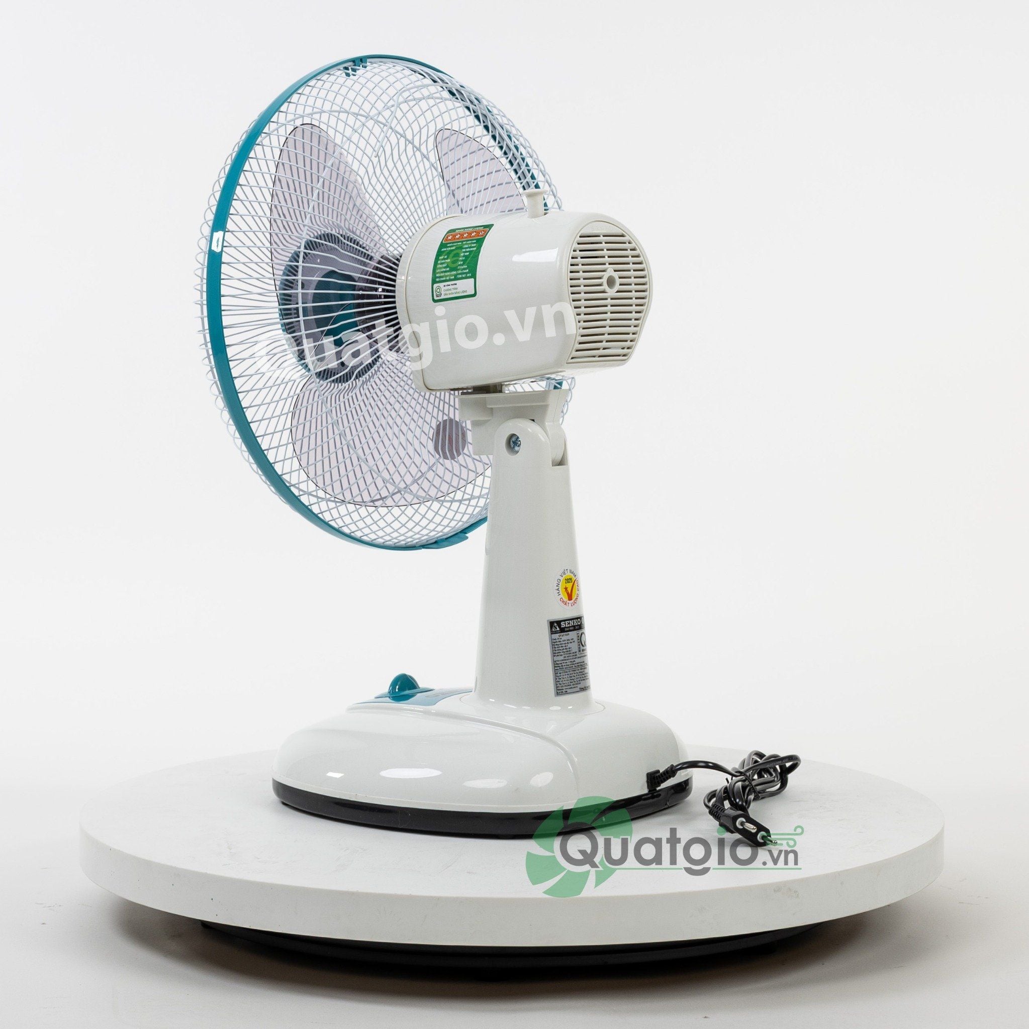 Quạt bàn Senko B1213 40W - Nút vặn