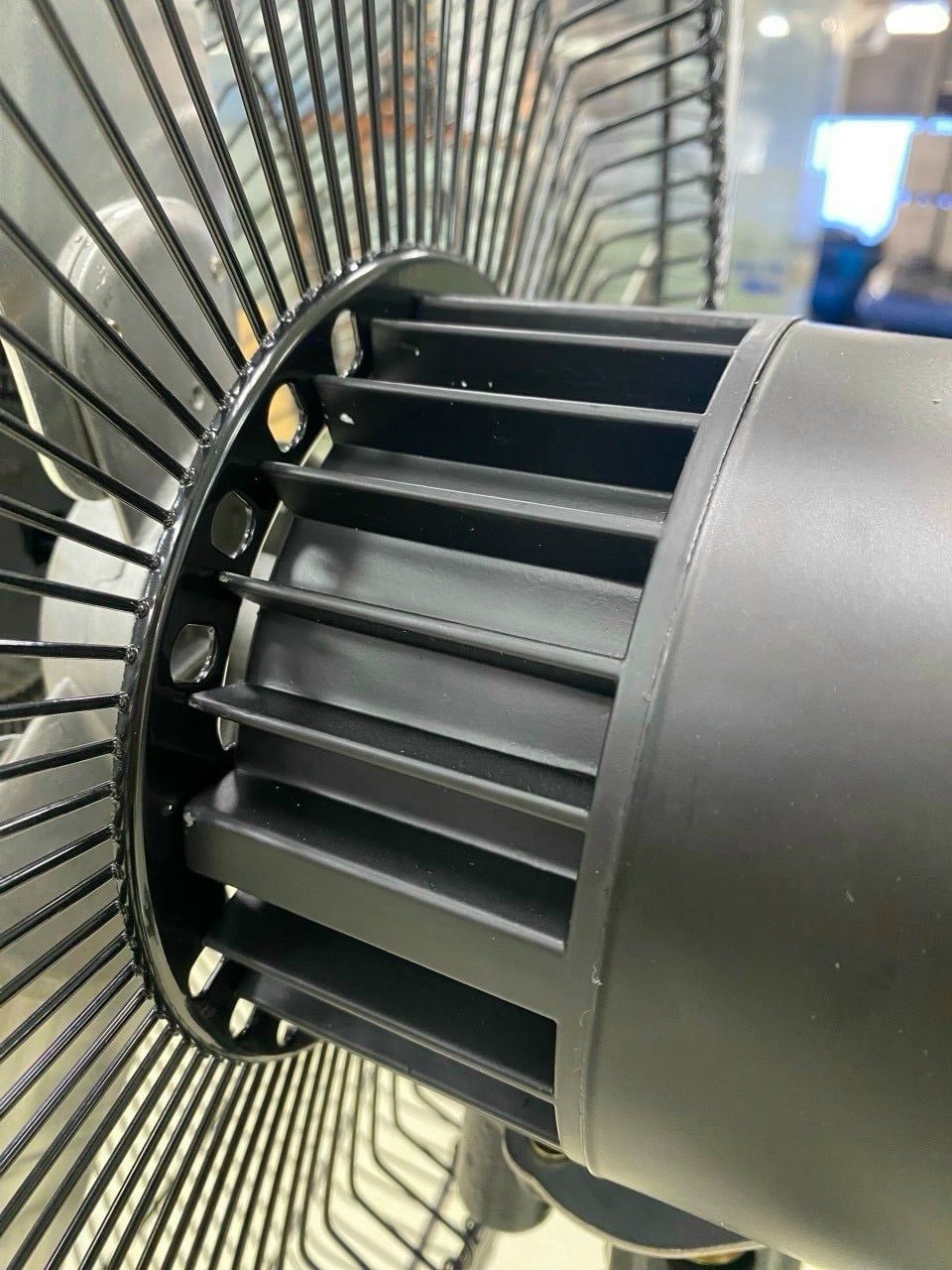 Quạt đứng công nghiệp Wing TMQC-600 (200w) / TMQC-650 (230w) / TMQC-750 (260w)