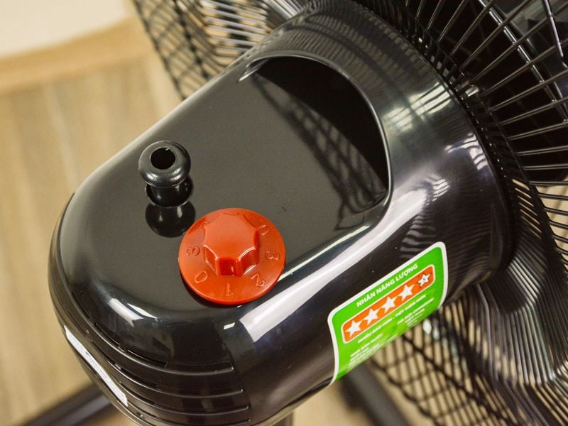 Quạt sàn chân quỳ Chinghai FF2317 sải cánh 43cm - 75W