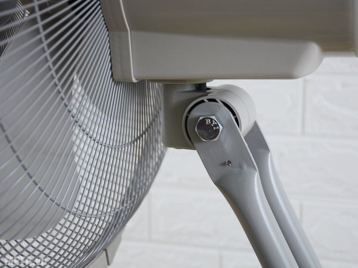 [Hỏa tốc] Quạt Thái Lan sàn công nghiệp Hatari IT18M2 114W - Nút nhấn