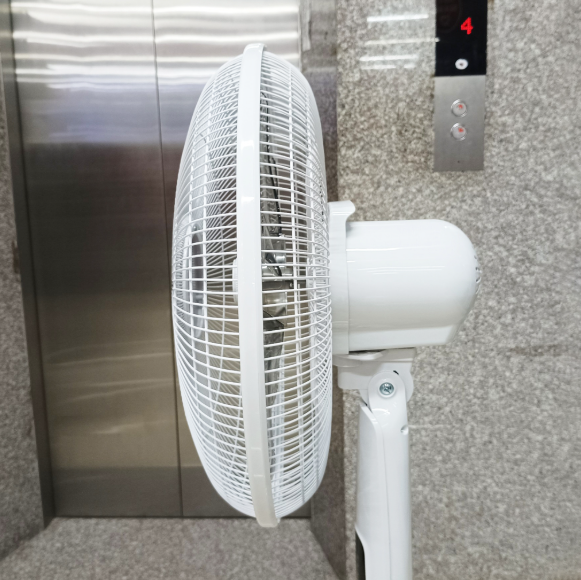 Quạt đứng Hitachi LF-A6RCWN / LF-A6RCGN (Trắng/Xám) - 55W - Remote