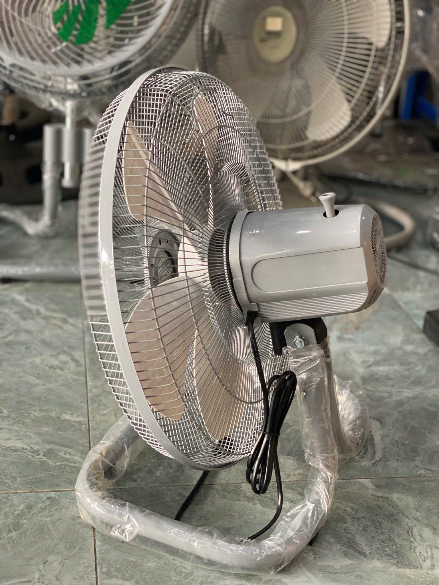 Quạt sàn Bán Công Nghiệp Asia VY586790 - Xám - 45cm - 80W