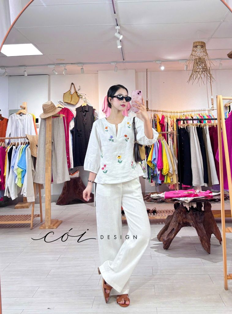 Áo cổ xẻ tay phồng thêu hoa rơi linen tưng premium Cói Design