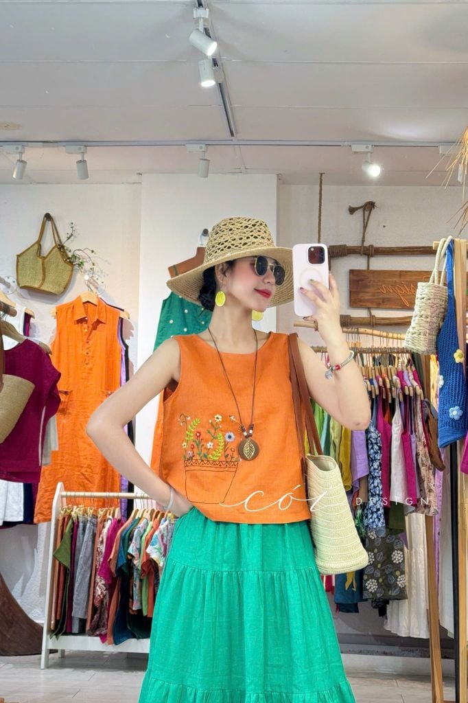 Áo nút bọc màu Vườn Hoa Trong Túi tưng premium Cói Design