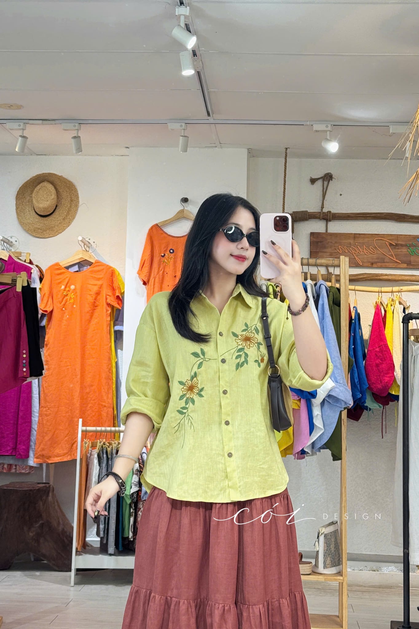 Áo sơ mi nút lưng thêu Xuân Chi linen tưng premium Cói Design