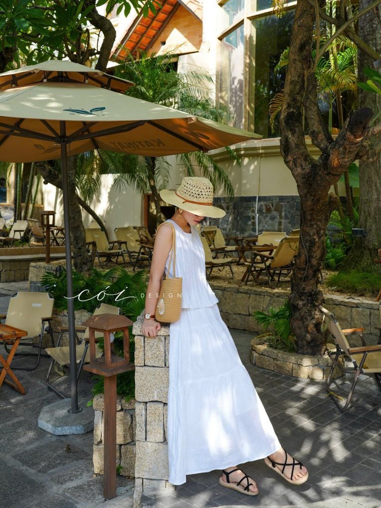 Áo xếp ly cổ tròn sát nách linen tưng Premium Cói Design