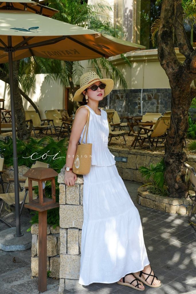 Áo xếp ly cổ tròn sát nách linen tưng Premium Cói Design