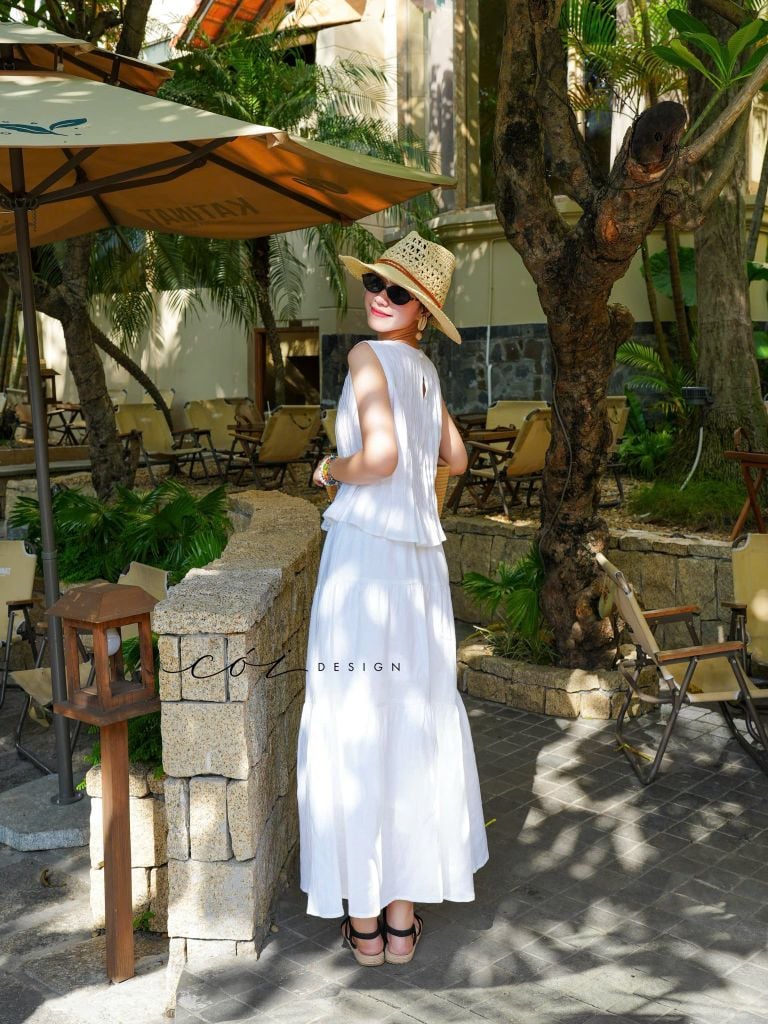 Áo xếp ly cổ tròn sát nách linen tưng Premium Cói Design