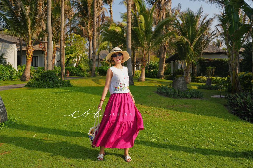 Áo sát nách nút bọc thêu hoa linen tưng premium Cói Design