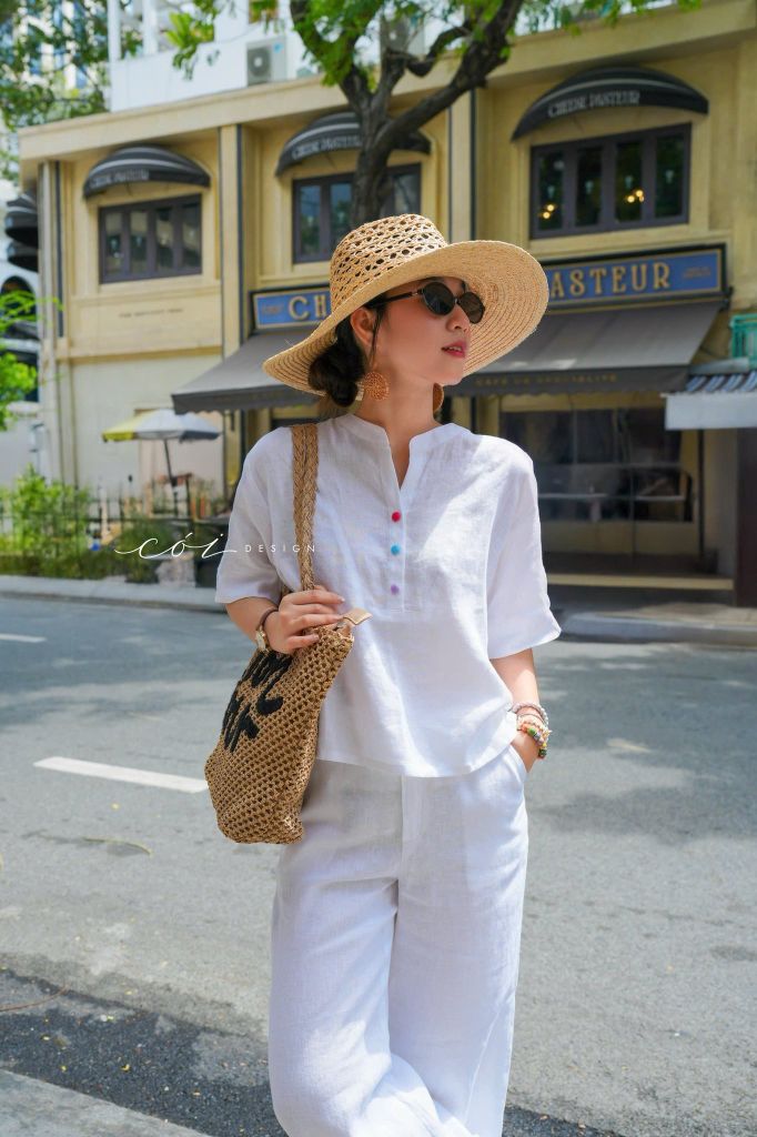 Áo cổ trụ tay ngắn nút bọc màu linen Tưng Cói Design