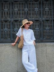 Áo cổ trụ tay ngắn nút bọc màu linen Tưng Cói Design
