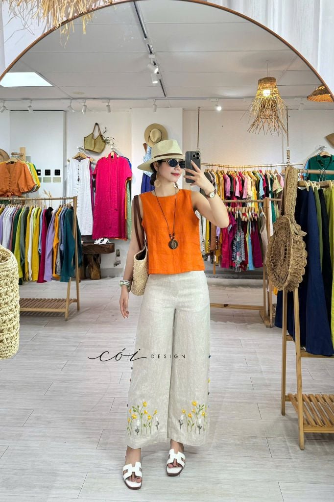 Quần suông thêu hoa nút bọc linen tưng premium Cói Design