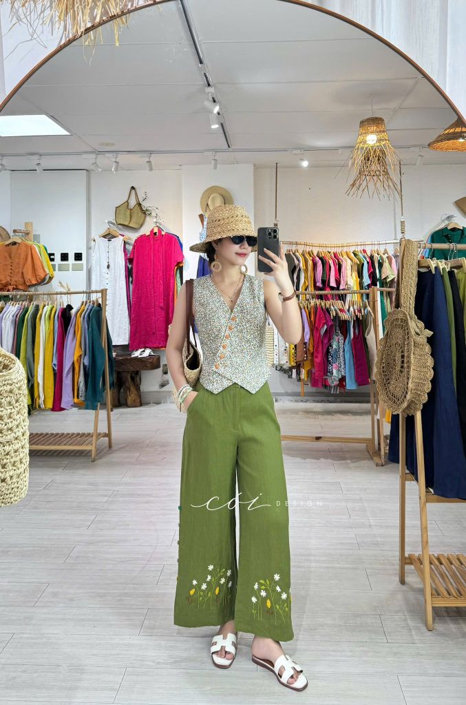 Quần suông thêu hoa nút bọc linen tưng premium Cói Design