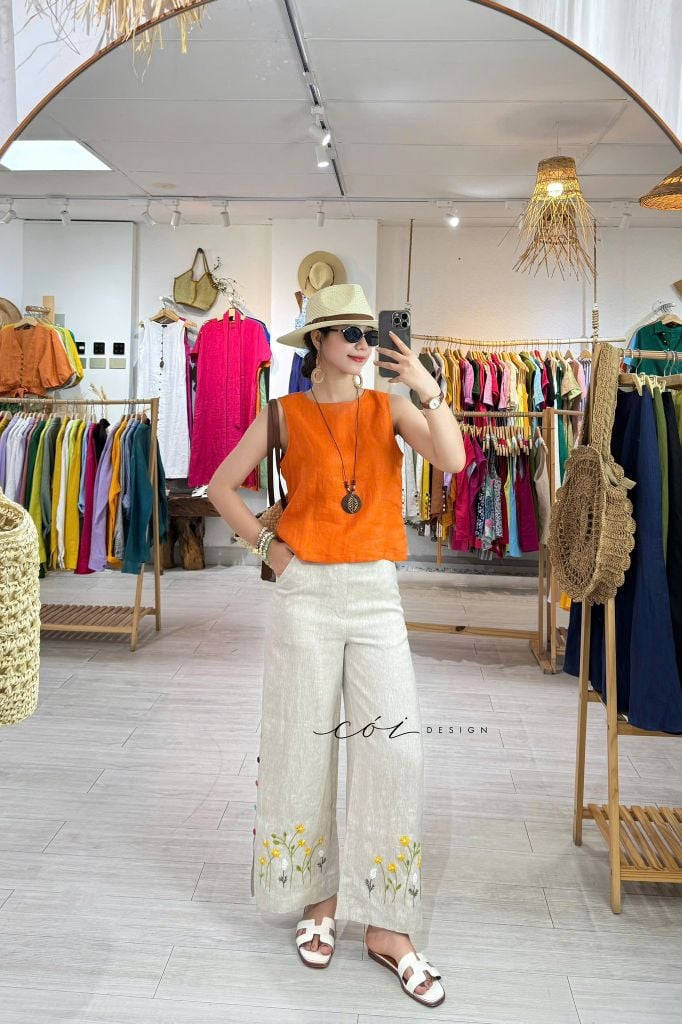 Quần suông thêu hoa nút bọc linen tưng premium Cói Design