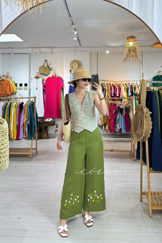 Quần suông thêu hoa nút bọc linen tưng premium Cói Design