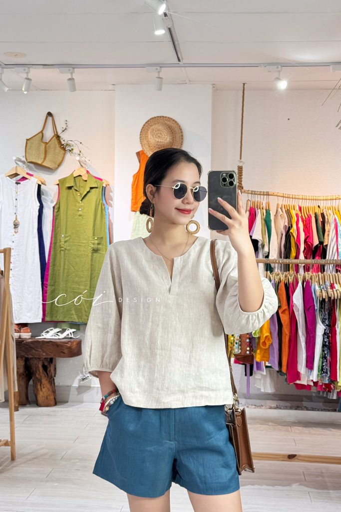 Áo cổ xẻ tròn tay phồng linen tưng premium Cói Design