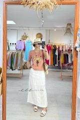 Áo cổ tròn thêu bó hoa Linen tưng premium Cói Design