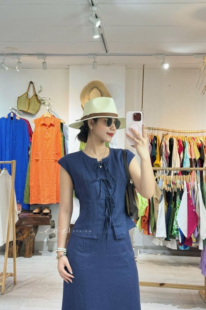 Áo cổ tròn phối nơ linen tưng premium Cói Design