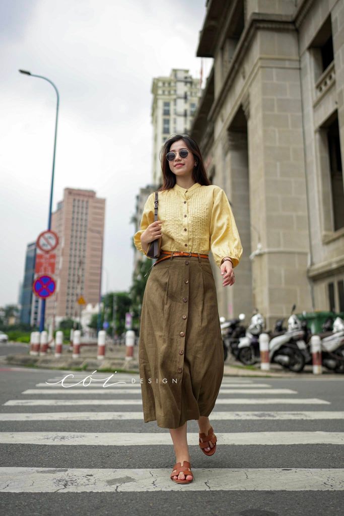 Chân váy cách điệu 2 túi nút dừa linen tưng premium Cói Design