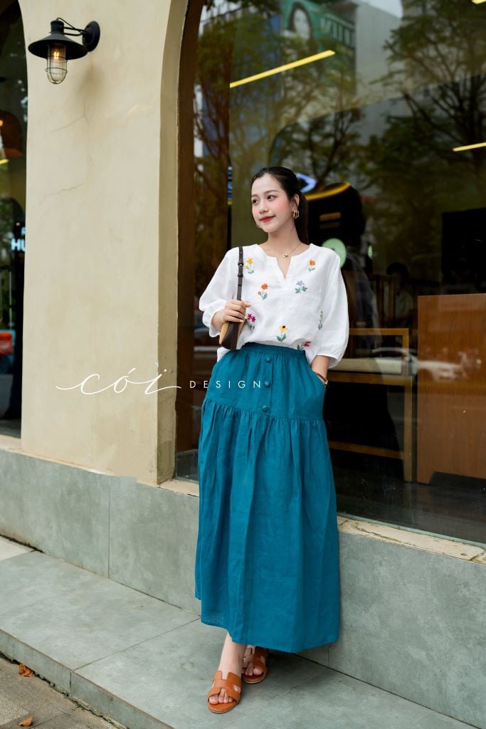 Áo cổ xẻ tay phồng thêu hoa rơi linen tưng premium Cói Design