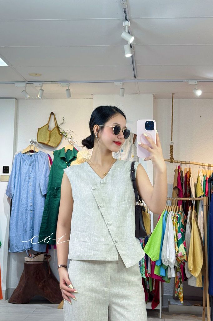 Áo sát nách vạt chéo nút lệch linen tưng premium Cói Design