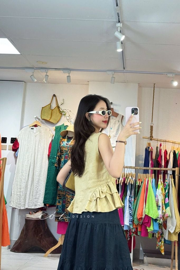 Áo sát nách lai bèo 2 bên linen tưng premium Cói Design