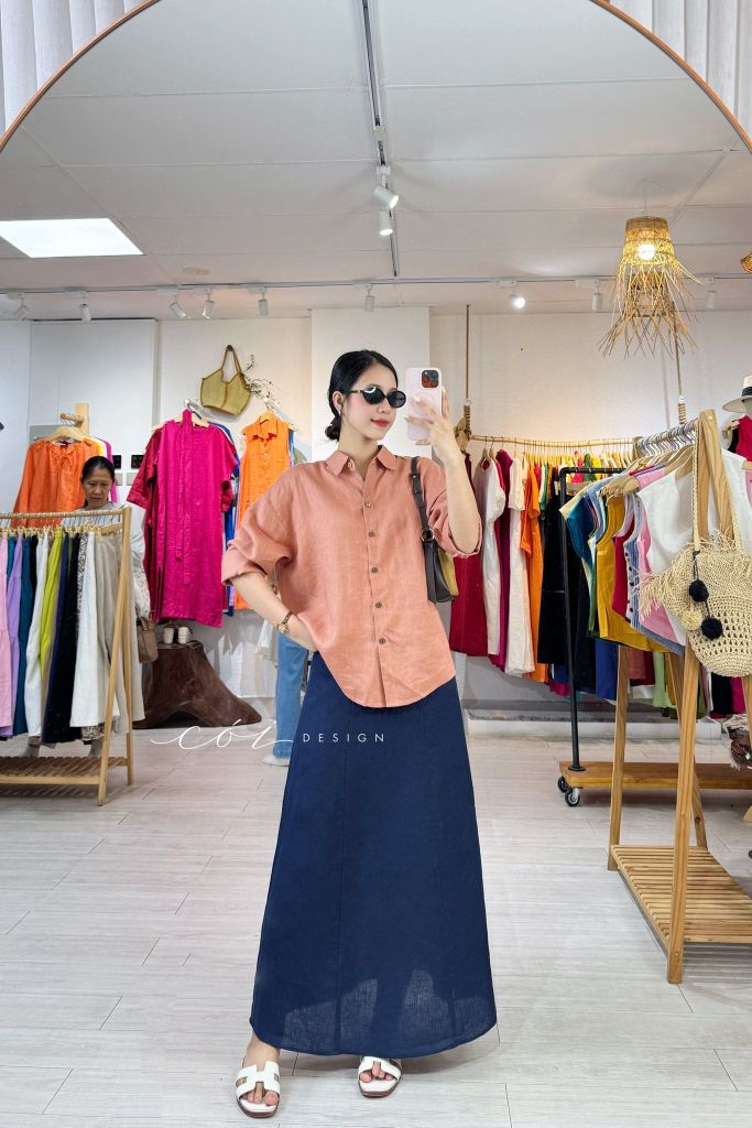 Áo sơ mi form suông phối nút lưng linen tưng premium Cói Design