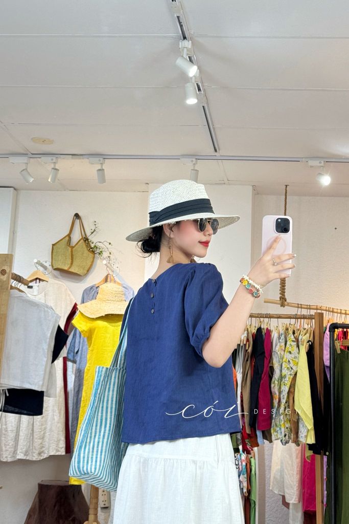 Áo thêu tay Vườn Hoa Nhỏ Cói Design