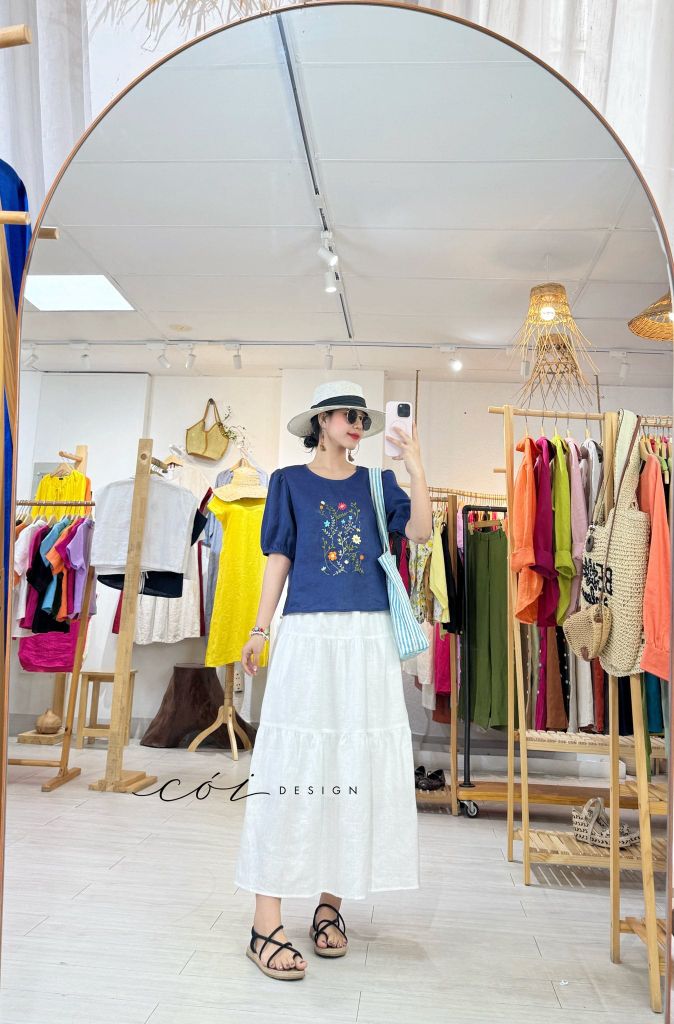 Áo thêu tay Vườn Hoa Nhỏ Cói Design