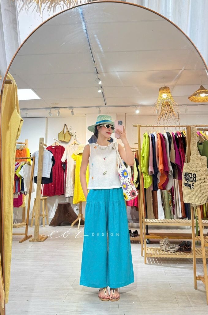 Áo thêu sát nách nút bọc Hoa Gió linen tưng premium Cói Design
