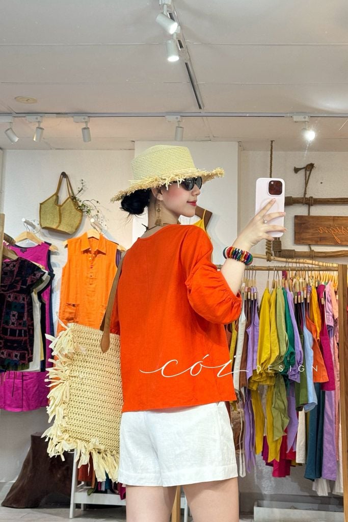 Áo lòng đèn thêu hoa Cói Design