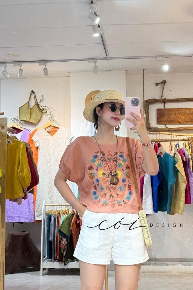 Áo linen thêu cánh dơi Cói Design