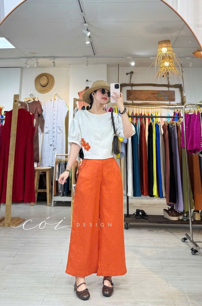Áo thêu viền cổ phối hoa tua rua handmade linen tưng premium Cói Design