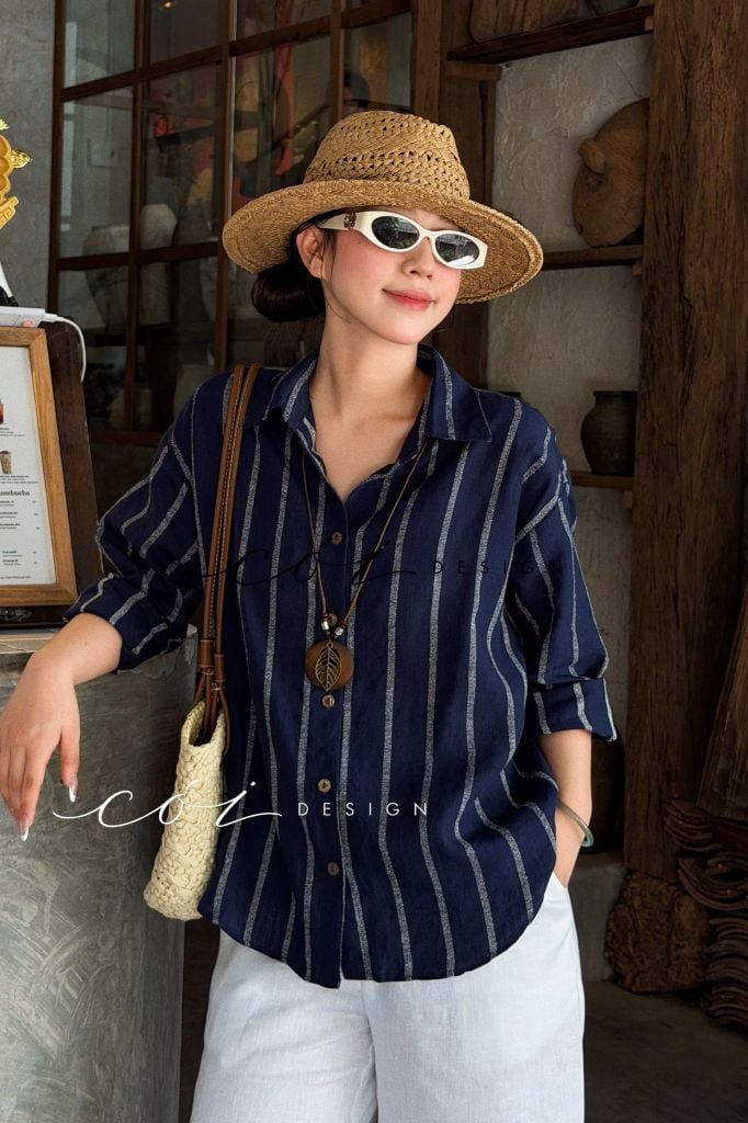 Áo sơ mi form suông phối nút lưng linen tưng premium Cói Design