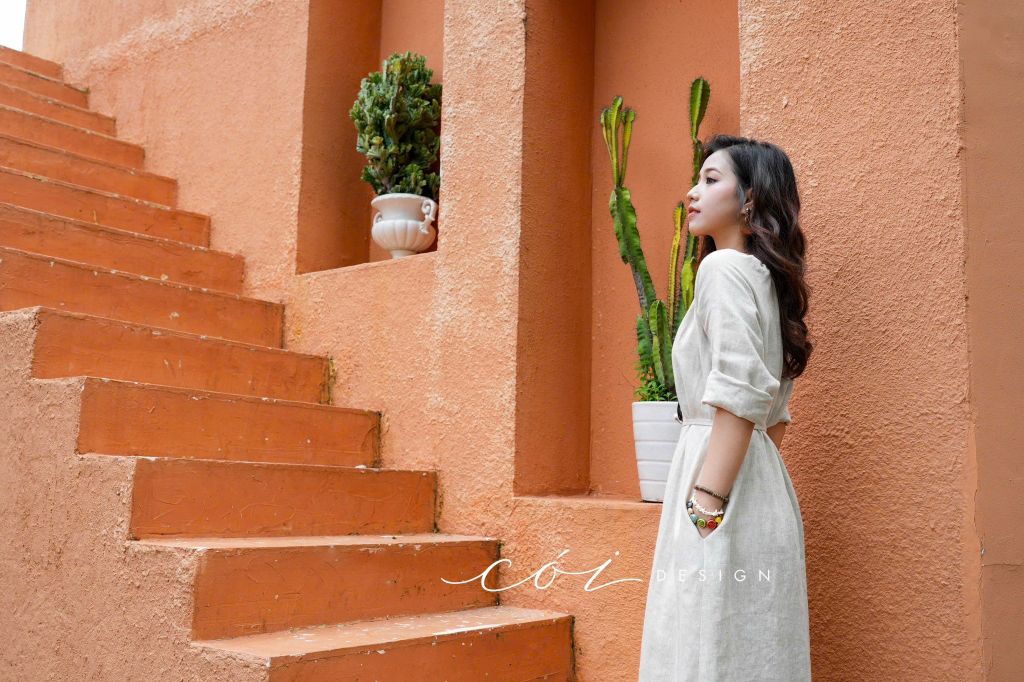 Đầm suông cổ tròn xếp nhún kèm belt linen tưng premium Cói Design