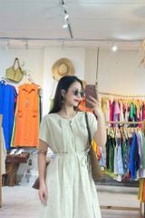 Đầm cổ tròn xếp ly kèm belt linen tưng premium Cói Design