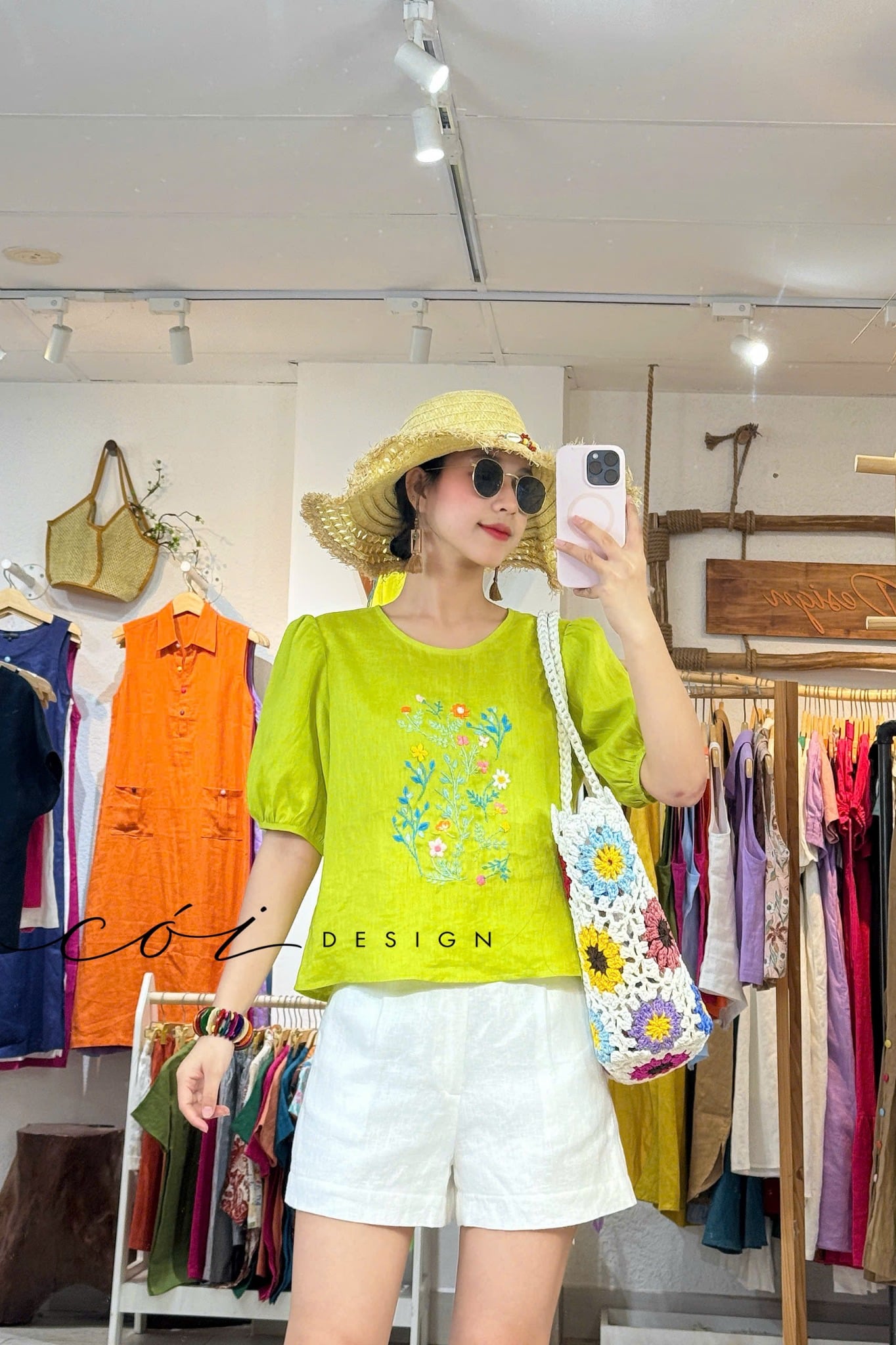 Áo thêu tay Vườn Hoa Nhỏ Cói Design