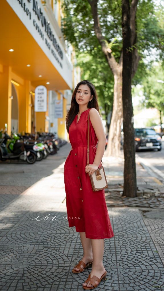 Đầm cổ xẻ sát nách nút dừa kèm belt linen tưng premium Cói Design
