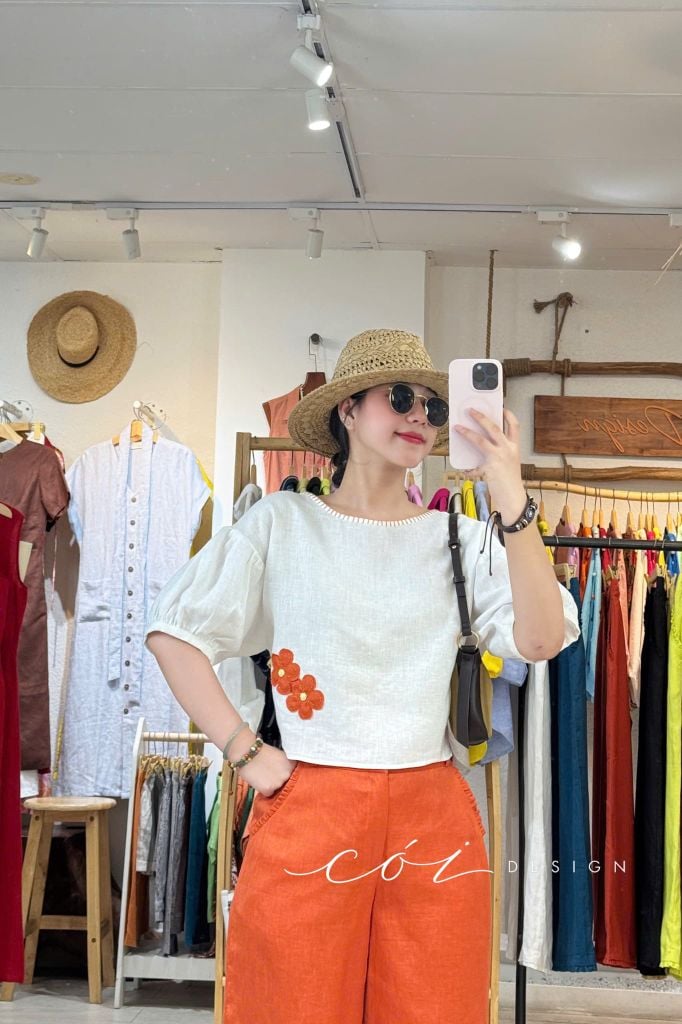 Áo thêu viền cổ phối hoa tua rua handmade linen tưng premium Cói Design