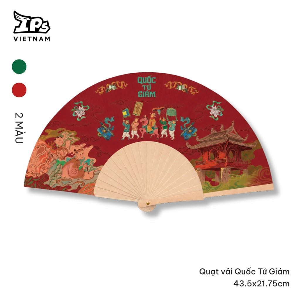  Quạt tay vải màu Đỏ họa tiết Văn Miếu Quốc Tử Giám – 43.5x21.75 cm 