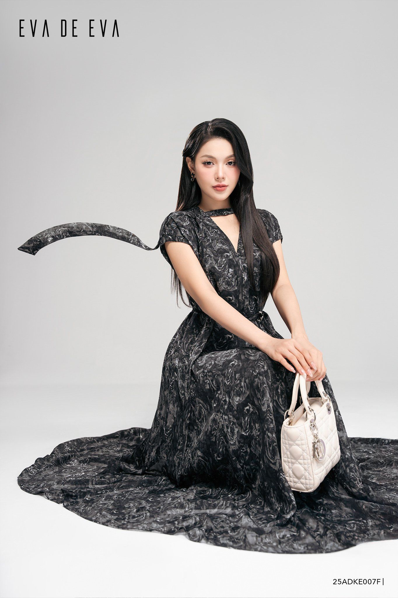  Đầm tay ngắn, Dáng thắt eo 25ADKE007F 