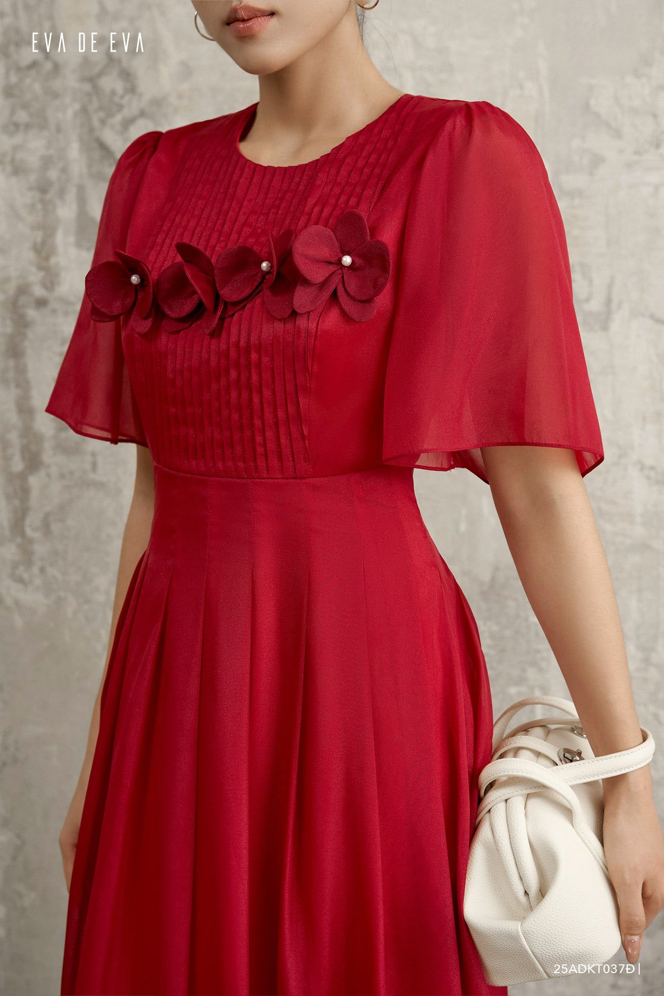  Đầm tay ngắn, Dáng thắt eo 25ADKT037Đ 