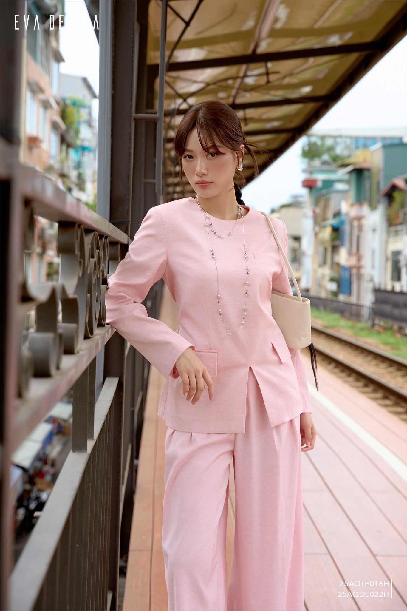  Quần dài, Ống suông 25AQDE022H 