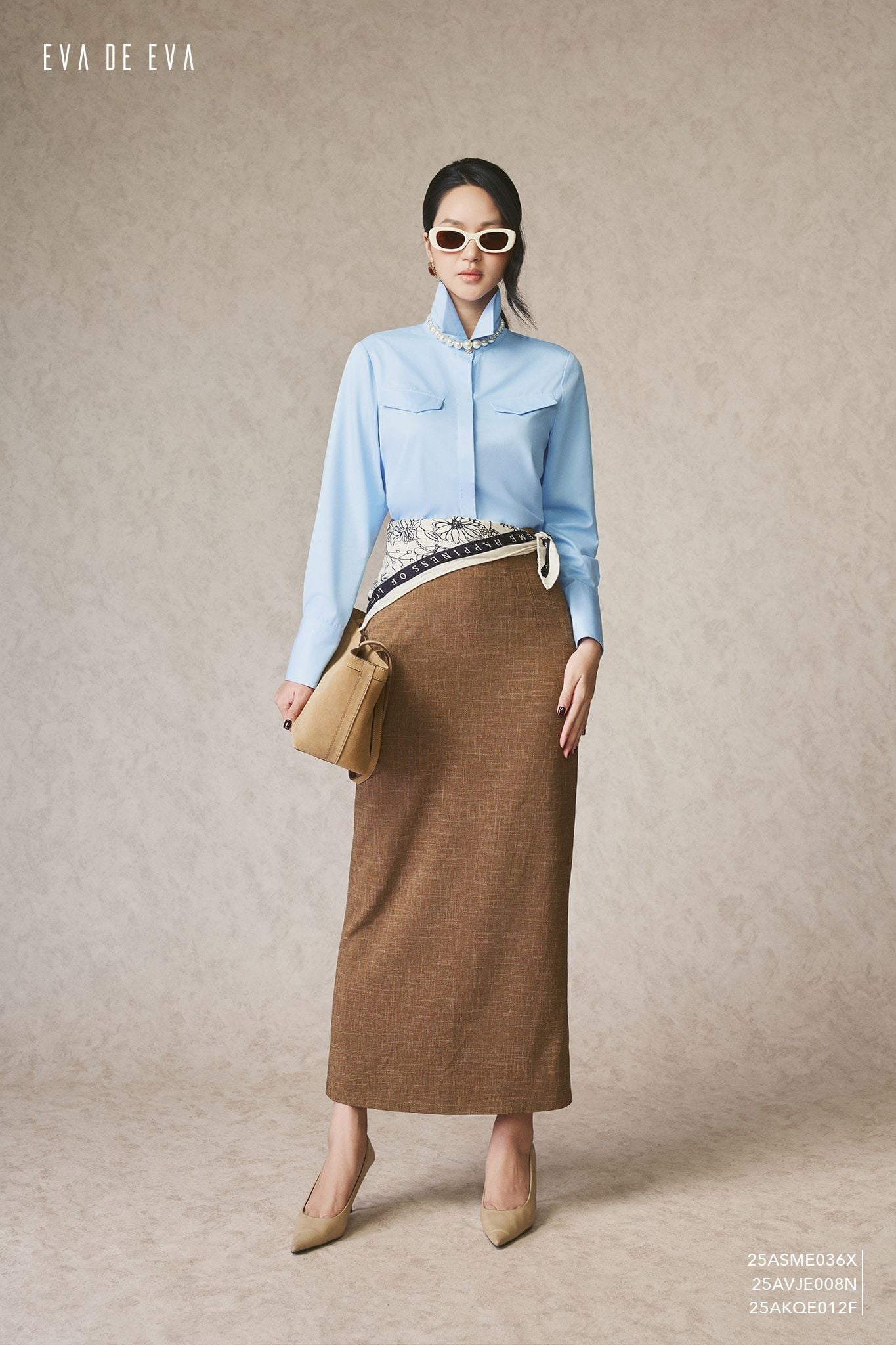  Váy trong bộ Vest-Váy,  25AVJE008N đi kèm TLU25_034N 