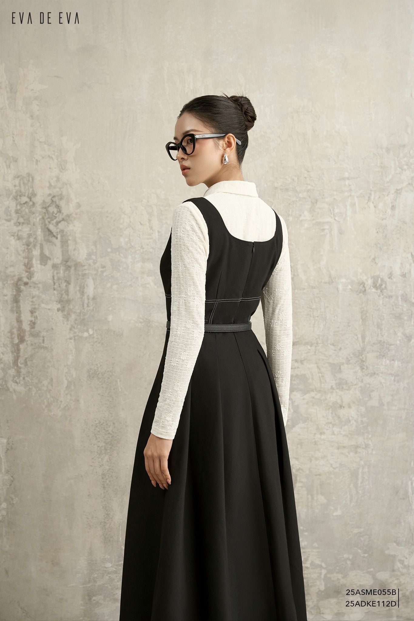  Đầm hai dây, Dáng thắt eo 25ADKE112D đi kèm 25ASME055B 