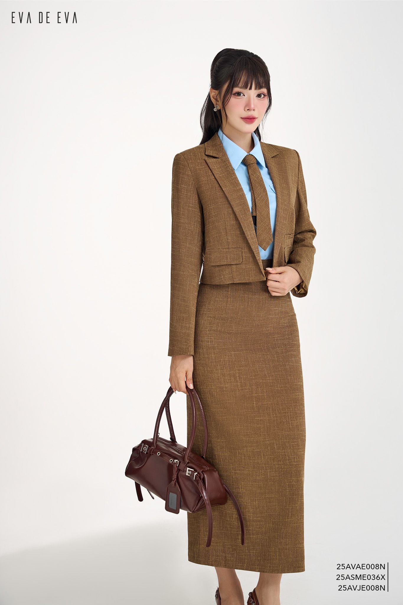  Váy trong bộ Vest-Váy,  25AVJE008N đi kèm TLU25_034N 