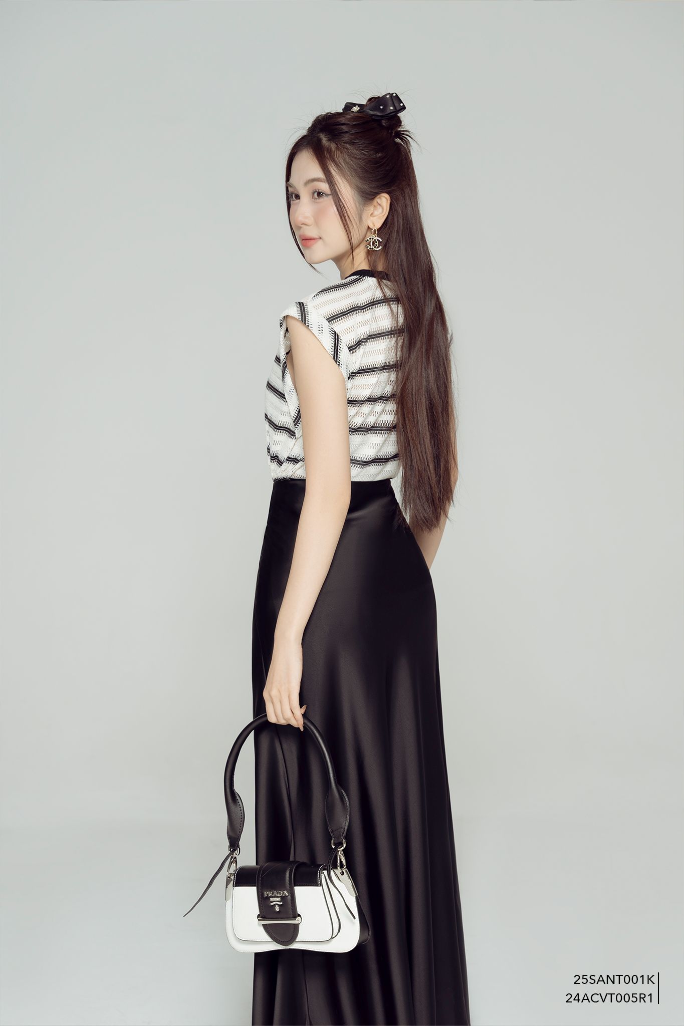  Chân váy Midi,  25ACVT009D 