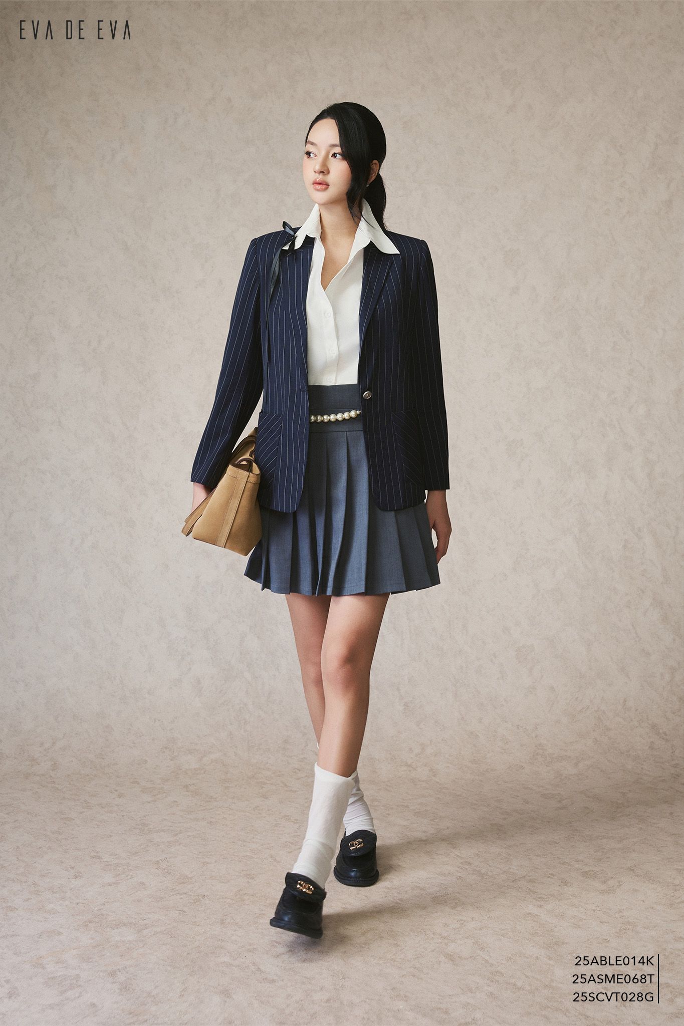  Blazer,  25ABLE014K đi kèm 25AKQE017F 